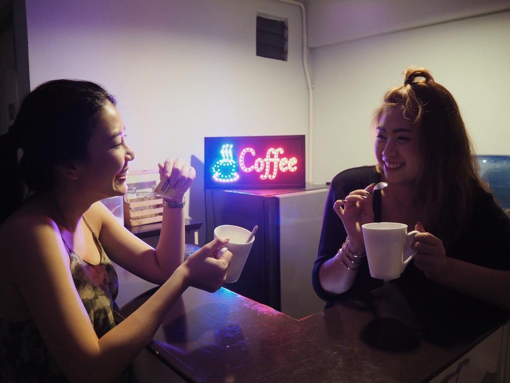Counting Stars Hostel Банкок Екстериор снимка